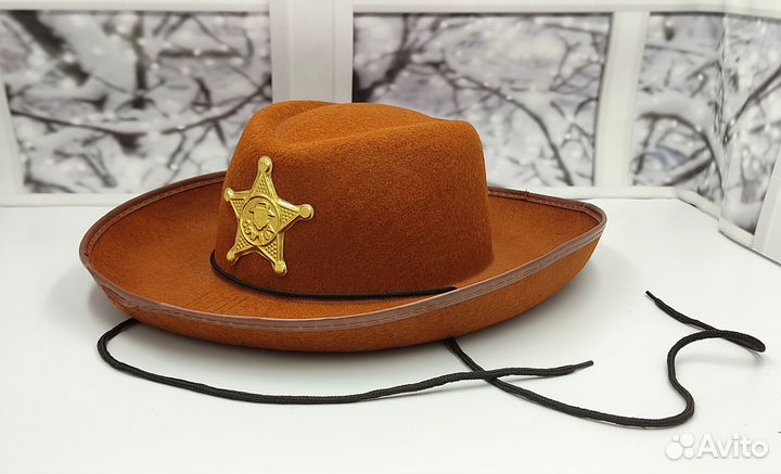 Шляпа маскарадная