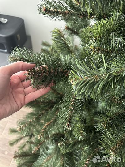 Елка искусственная 210 бу