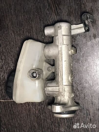 Главный тормозной цилиндр JZX90