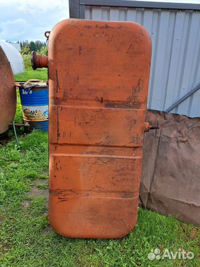 Топливный бак комбаин