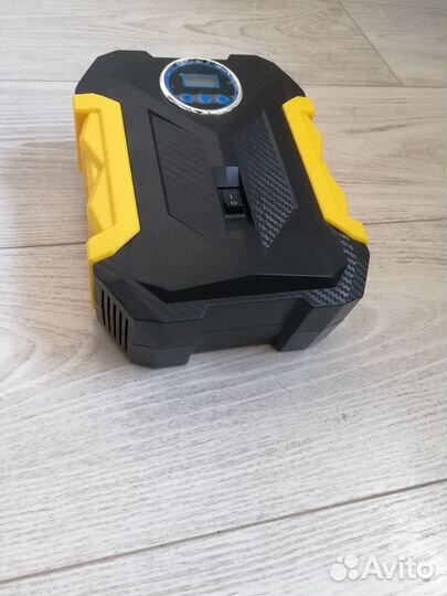 Насос автомобильный компрессор 12В Новый