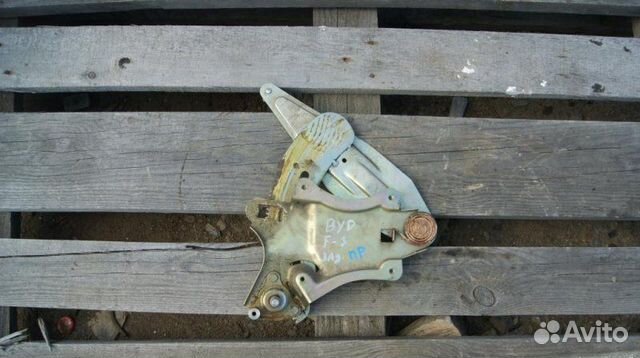 Стеклоподъемник механ. задний правый Byd F3 1.5
