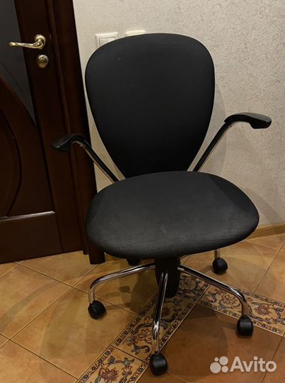 Компьютерное кресло