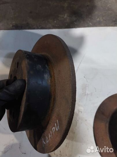 Задние тормозные диски Toyota Camry v40