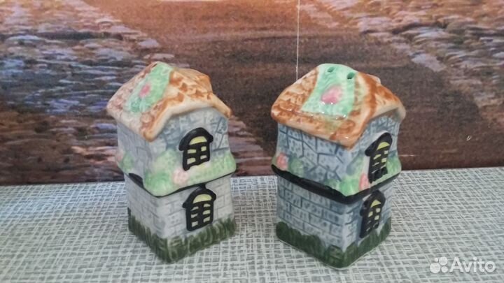 Солонки, стаканчик, держатель крышки