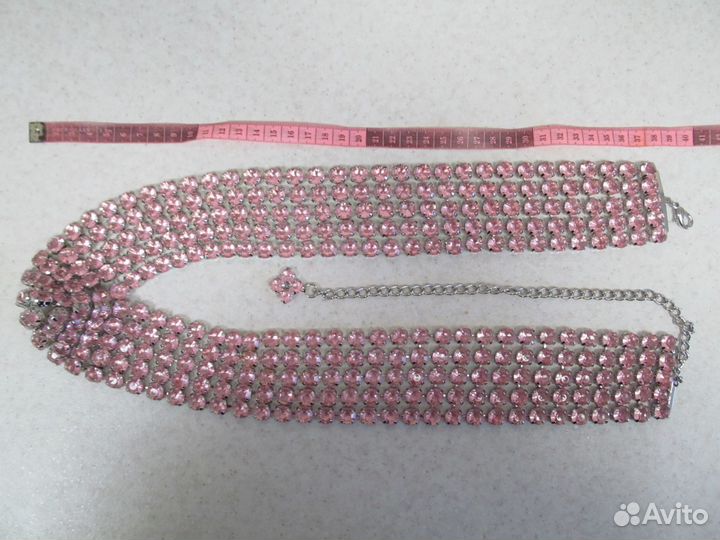 Широкий пояс с розовыми стразами