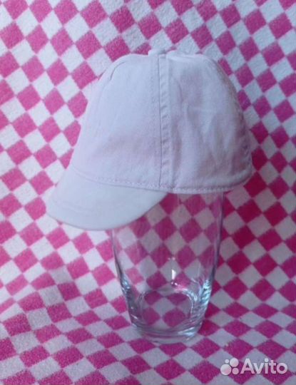 Панамка и кепка