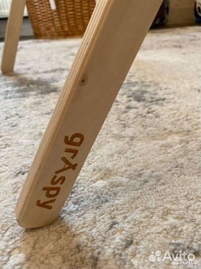 Graspy стойка деревянная тренажер бук монтессори