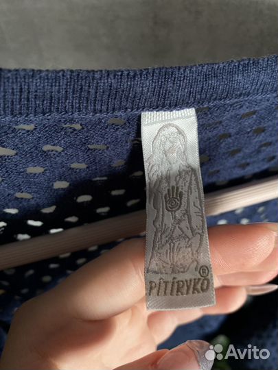 Кофта накидка в дырочку