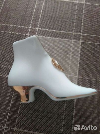 Продам фарфоровый башмачок