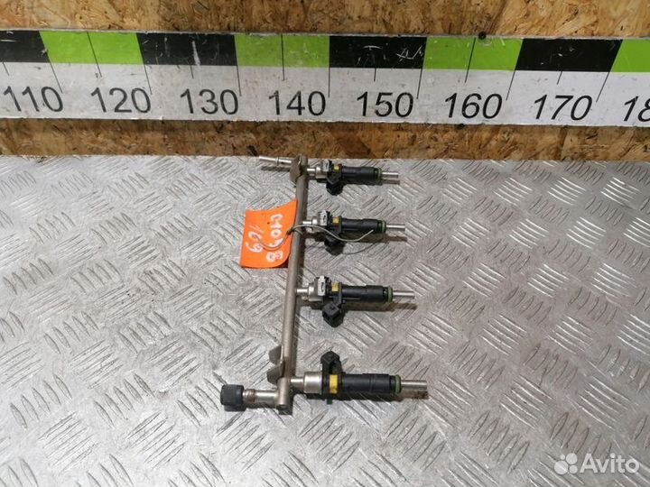 Рейка топливная рампа Opel Zafira B