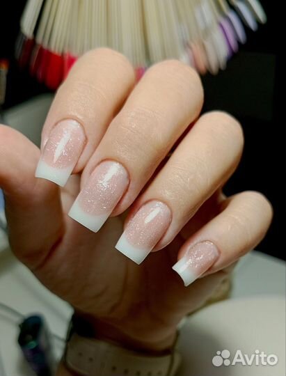 Мастер маникюра