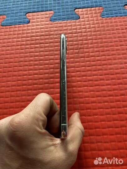 iPhone X, 64 ГБ