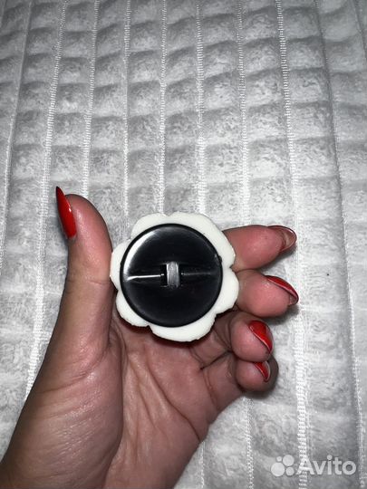 Новая декоративная пуговица