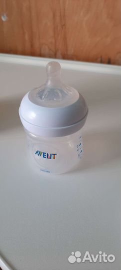 Бутылочки авент и пустышки