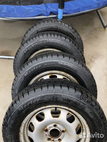 Petlas Snow Master W651 215/65 R16 T