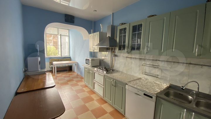 3-к. квартира, 92,3 м², 4/10 эт.