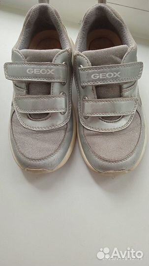 Кроссовки для девочки geox