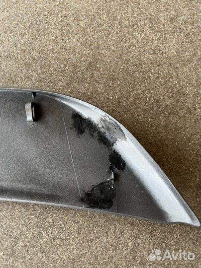 Накладка на передний бампер rav 4