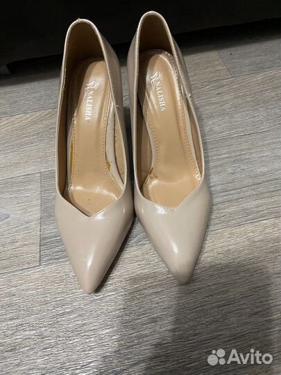 Туфли на шпильке (лабутены) женские 38 размер