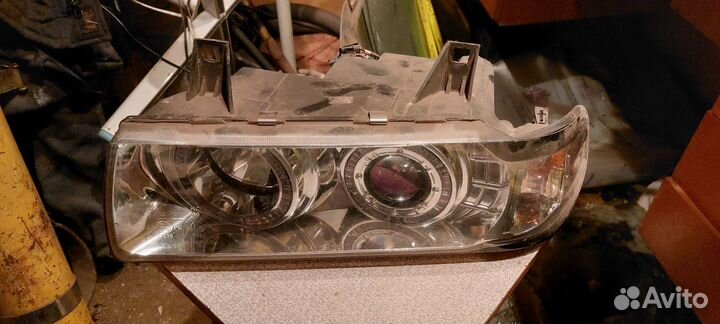 Фара е 36 левая