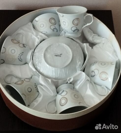 Набор столовой посуды новый