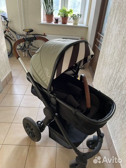 Коляска-трансформер Happy Baby Mommer