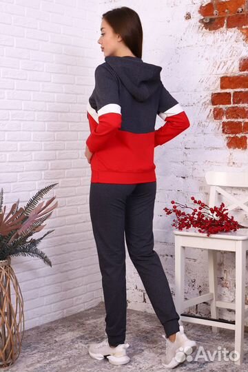 Костюм спортивный женский, 46 размер