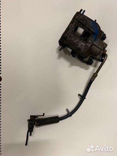 Суппорт задний левый Jeep Grand Cherokee