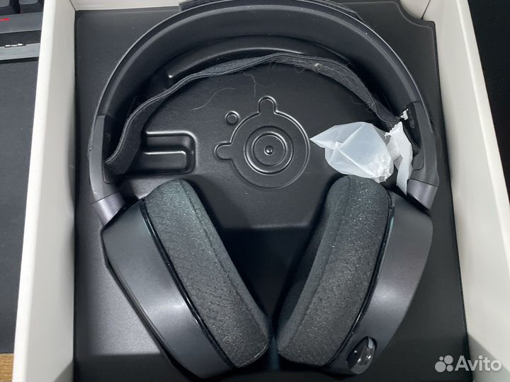 Гарнитура steelseries arctis pro