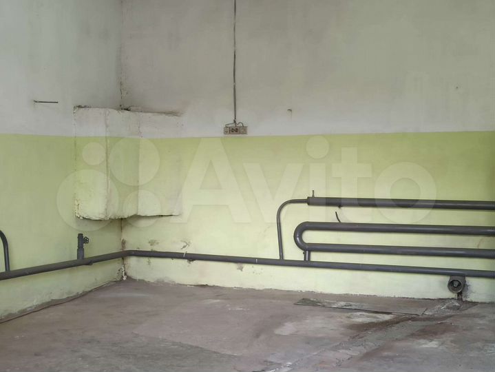 Гараж, > 30 м²