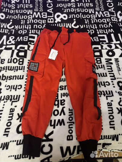 Продаю джоггеры