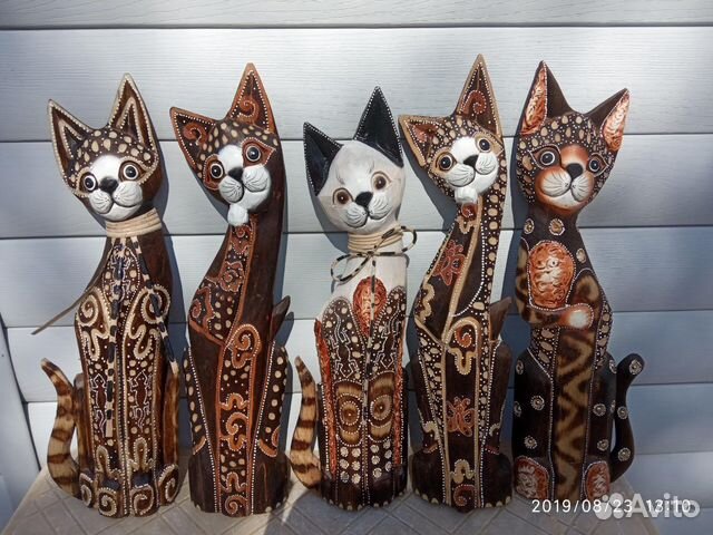 Резные фигурки кошки из дерева. Индонезия. Новые