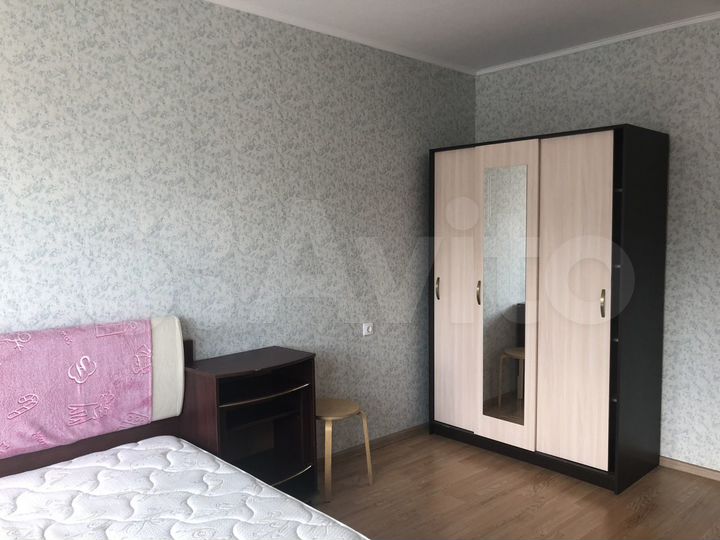 2-к. квартира, 64 м², 14/17 эт.