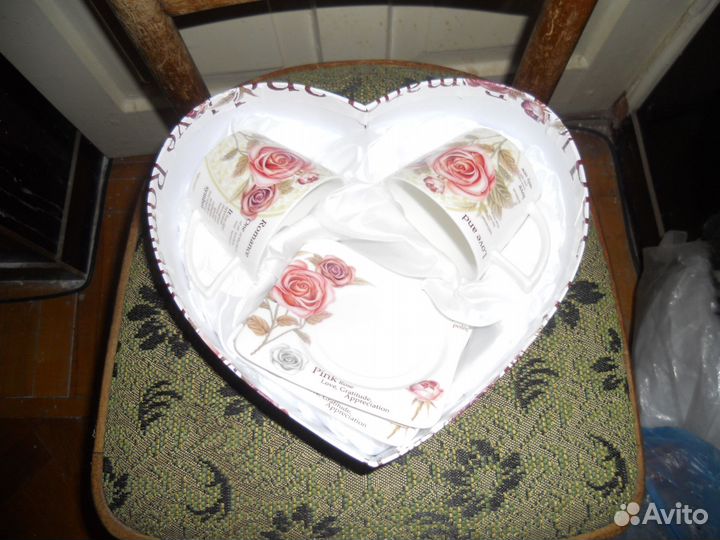 Сервизы чайные, цветы