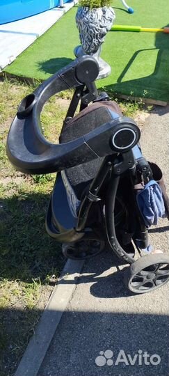 Коляска прогулочная urbini