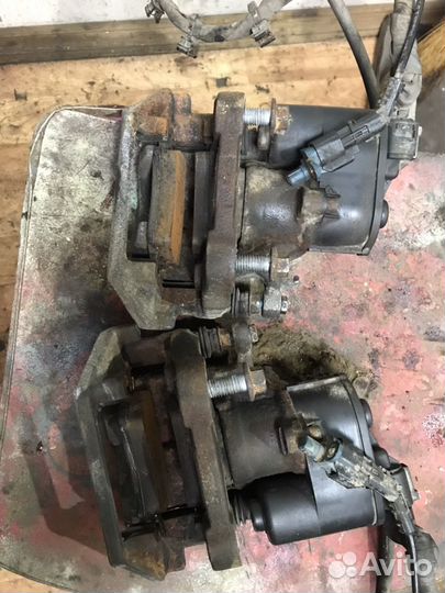 Суппорт задний пр/лев Volvo xc70 awd 3.2 2007-2013