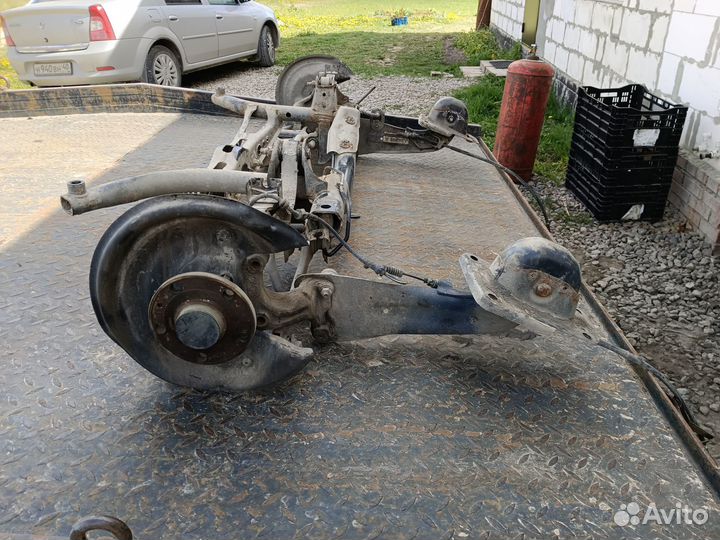 Задняя балка в сборе для VW Jetta 6 рестайлинг