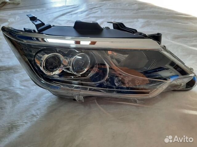 Фара двухлинзовая передняя правая Toyota Camry V55