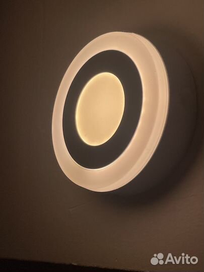 Светильник настенно-потолочный новый много