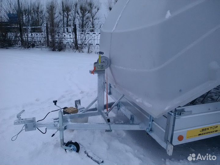 Автоприцеп капсула 3,5х2 для двух снегоходов 2 оси