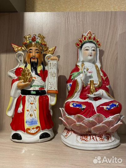 Фарфоровые статуэтки из Китая