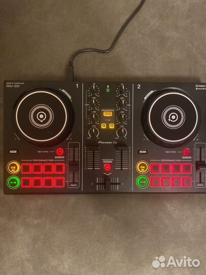 Контроллер для DJ Pioneer DDJ-200