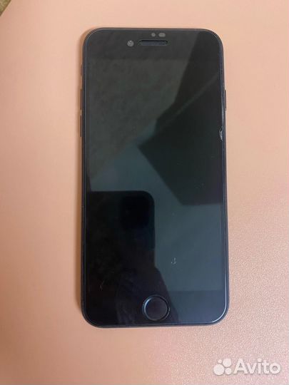 iPhone SE (2020), 64 ГБ