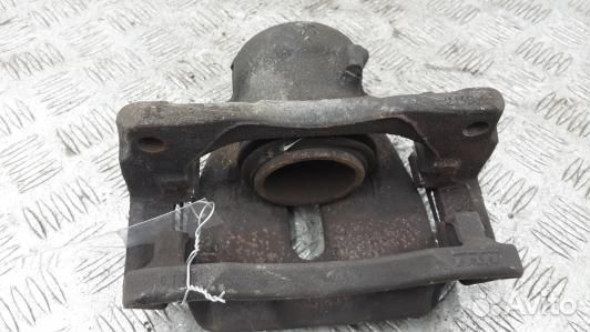 Суппорт тормозной передний правый fiat sedici (3BR05N701)