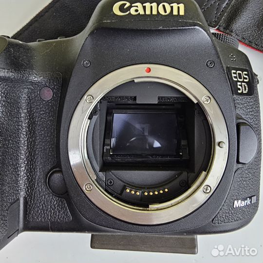 Фотоаппарат Canon EOS 5D Mark III