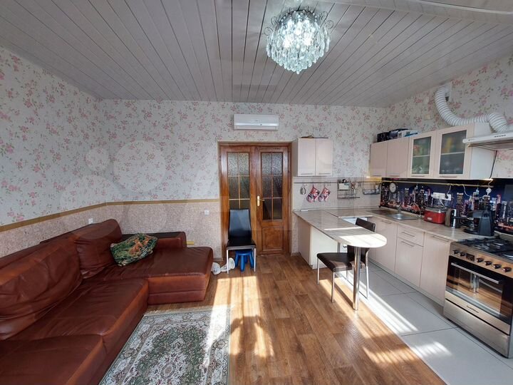 2-к. квартира, 49 м², 4/4 эт.