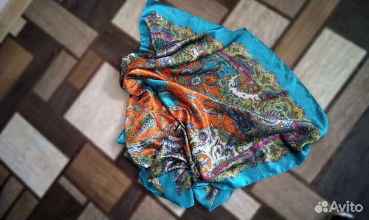 Шелковый платок