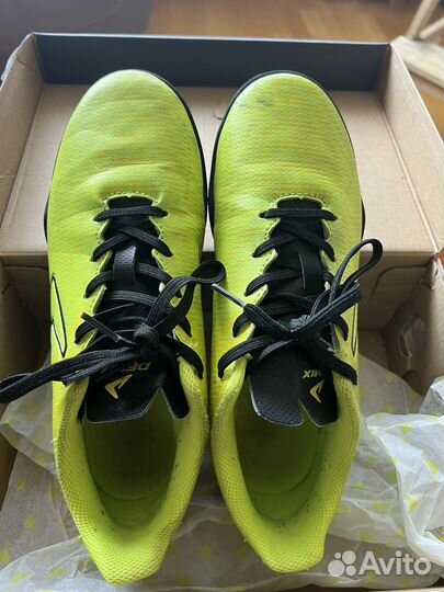 Футбольные бутсы demix