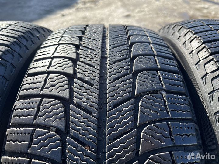 Michelin X-Ice XI3 205/55 R16 94H